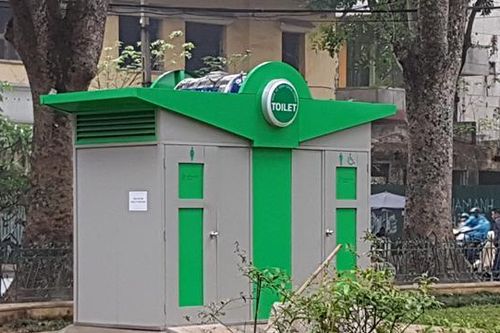 Chủ tịch TP Hà Nội chỉ đạo xử lý tình trạng nhà vệ sinh công cộng xuống cấp trầm trọng