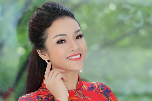 Ca sĩ Tân Nhàn: 'Tôi tự hào có thể sống đàng hoàng với nghề'