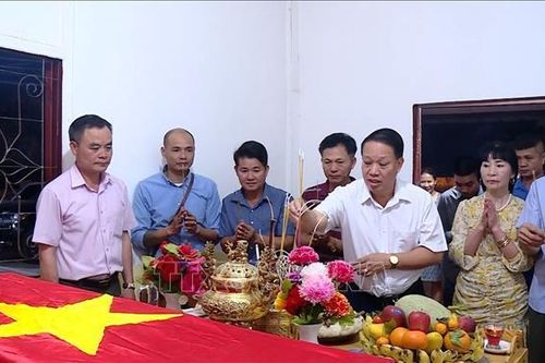 Cộng đồng người Việt tại tỉnh Oudomxay của Lào tri ân các anh hùng liệt sĩ
