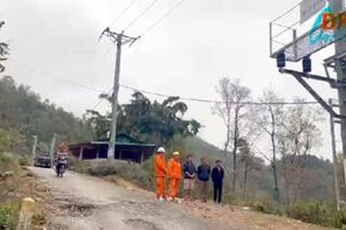Điện về Củ Dỉ Sang