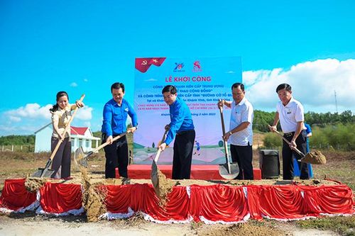 Những bước chân tình nguyện