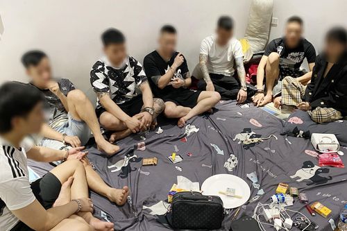Bắt quả tang nhóm đối tượng bay lắc tại nhà riêng