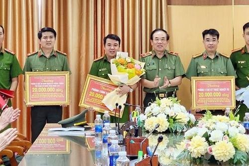 Liên tiếp lập chiến công, nhiều đơn vị thuộc Công an Đà Nẵng được khen thưởng