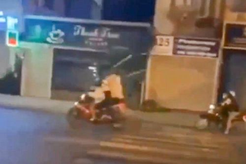 Hơn 20 người rượt chém nhau ở Bảo Lộc