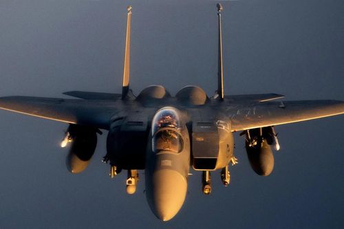 Vì sao Mỹ bất ngờ không kích ở Syria