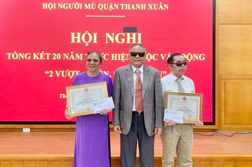 Người khiếm thị quận Thanh Xuân tỏa sáng nghị lực sống