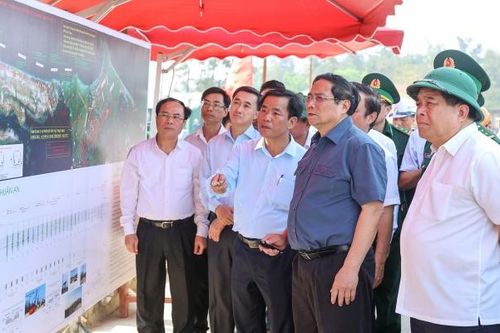 Thủ tướng Phạm Minh Chính thăm, kiểm tra các công trình, dự án tại tỉnh Thừa Thiên Huế
