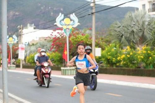 Tiền Phong Marathon trước giờ G: Ẩn số Nguyễn Văn Lai và Lê Thị Tuyết