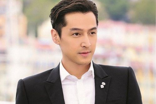Tài tử Hồ Ca thừa nhận khóc nhiều hơn kể từ khi có con