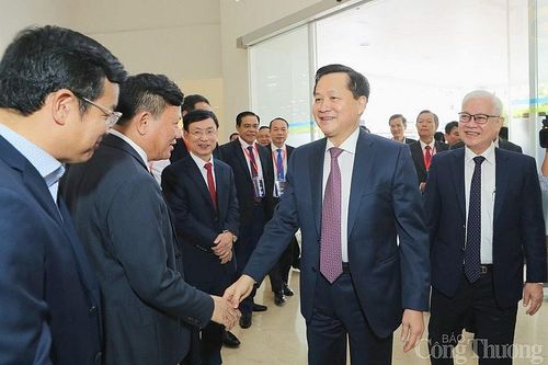 Phó Thủ tướng Lê Minh Khái dự Chương trình 'Bình Dương: Khởi động – Kết nối - Phát triển mới'