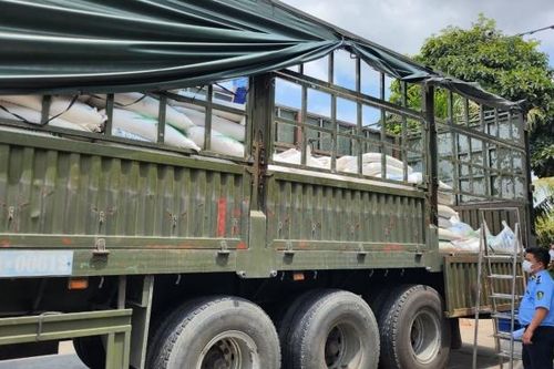 Sóc Trăng phát hiện 80 tấn đường kính trắng chưa rõ nguồn gốc xuất xứ
