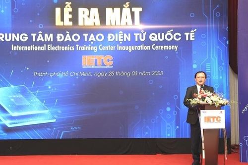 Ra mắt Trung tâm Đào tạo điện tử quốc tế đầu tiên tại Việt Nam