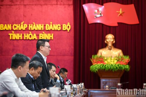 Đoàn công tác Báo Nhân Dân làm việc với tỉnh Hòa Bình