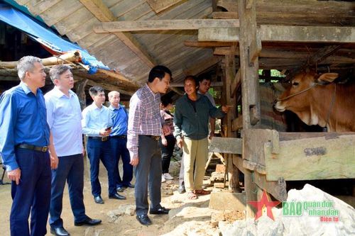 Đấu tranh, đẩy lùi hoạt động của các tổ chức bất hợp pháp ở huyện Hòa An (Cao Bằng): Dân tin thì muôn việc thành công