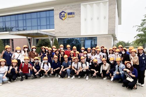 Tăng cường hoạt động tìm hiểu thực tế doanh nghiệp cho sinh viên chuyên ngành Logistics