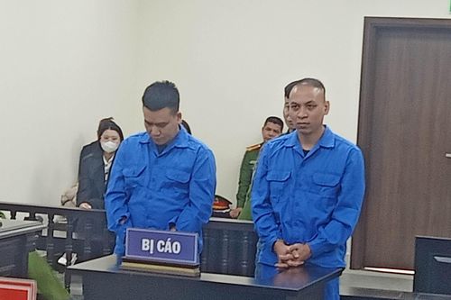 Dùng dao và súng giả cướp tiền ngân hàng lĩnh án