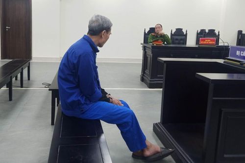 Đâm người tình rồi uống thuốc tự tử vì ghen tuông