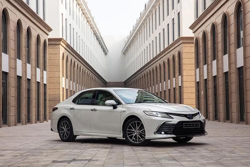 Toyota Camry bị 'khai tử' tại quê nhà vì doanh số ế ẩm