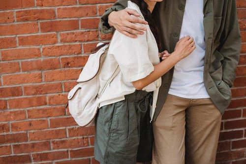 Dấu hiệu cảnh báo bạn đang bị chấn thương cảm xúc trong một mối quan hệ