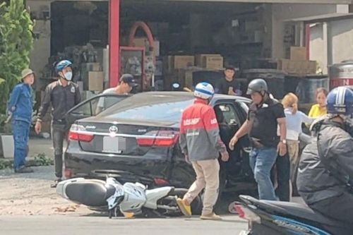 Bình Dương: Bắt giữ nhóm đối tượng cắt tóc, lột đồ nạn nhân giữa đường