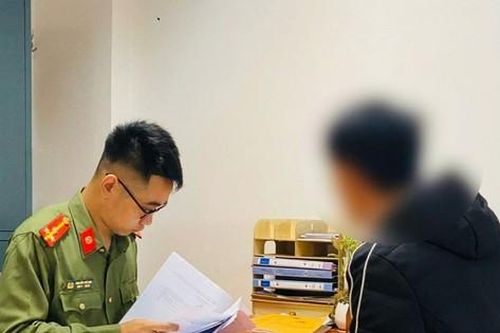 Nam thanh niên bị phạt 7,5 triệu đồng vì báo chốt CSGT trên Facebook