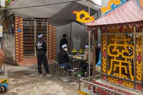 Tang thương bao trùm con ngõ nhỏ nhà bảo vệ bị tài xế taxi tông tử vong