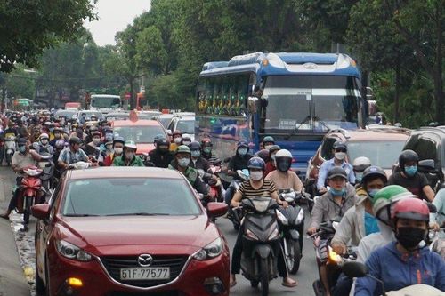 Tp.HCM điều chỉnh cho ô tô lưu thông 2 chiều tại 15 tuyến đường
