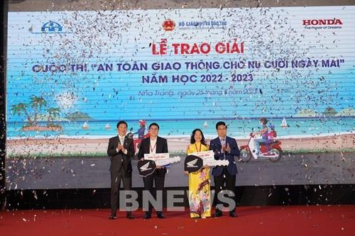 Trao giải cuộc thi 'An toàn giao thông cho nụ cười ngày mai'