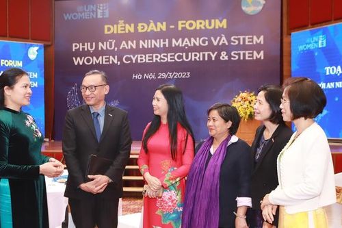 Hơn 400 đại biểu tham dự Diễn đàn quốc tế 'Phụ nữ, An ninh Mạng và STEM'