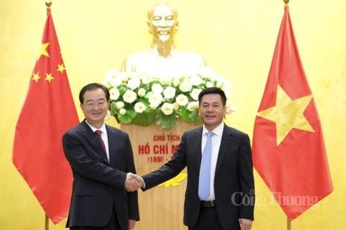 Bộ trưởng Bộ Công Thương Nguyễn Hồng Diên làm việc với Bí thư Tỉnh ủy Vân Nam, Trung Quốc