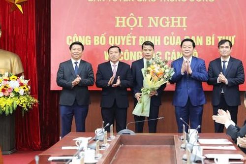 Ban Bí thư, Thủ tướng Chính phủ chuẩn y, phê chuẩn, bổ nhiệm nhân sự mới