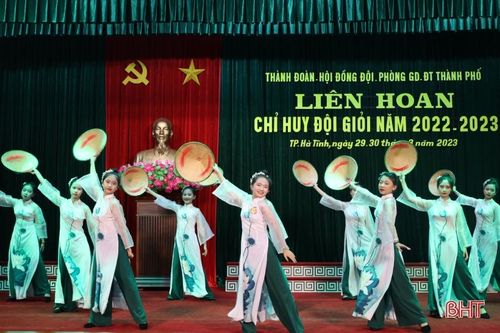 Chỉ huy đội các trường học TP Hà Tĩnh tranh tài kiến thức, kỹ năng