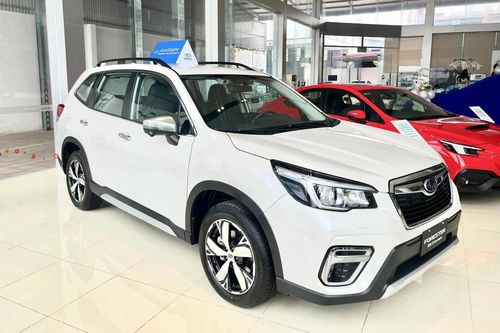 SantaFe, CX-5 và loạt xe gầm cao đang giảm giá trăm triệu đồng
