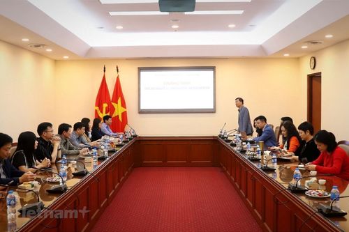 Trao đổi về chuyển đổi số, sản xuất tác phẩm báo chí chất lượng cao