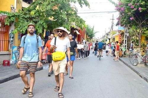 Lượng khách quốc tế đến Việt Nam tăng gần 30 lần trong quý I/2023