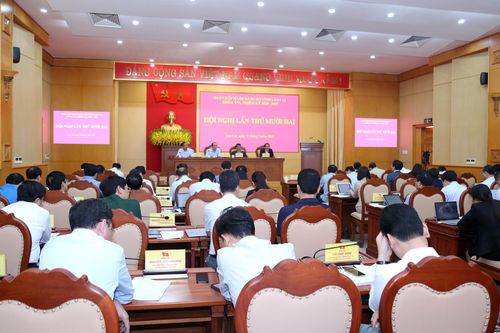 Hội nghị lần thứ mười hai Ban Chấp hành Đảng bộ tỉnh