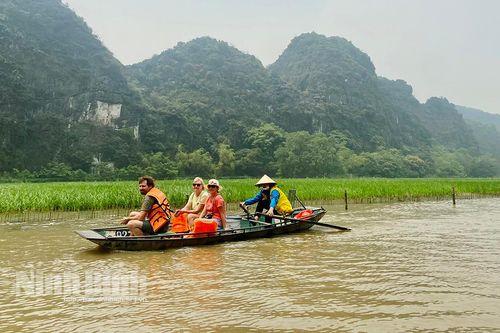 3 tháng đầu năm Ninh Bình đón 3,2 triệu lượt khách du lịch