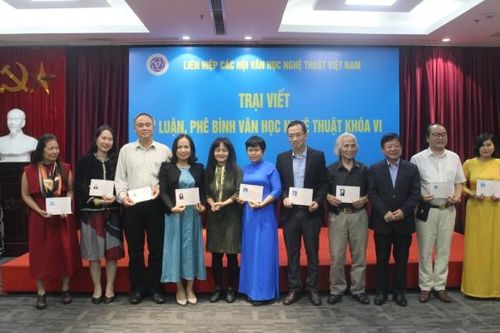 Bế mạc Trại viết Lý luận phê bình Văn học nghệ thuật khóa VI - khu vực phía Bắc