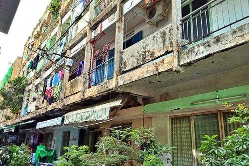 Chung cư cũ 'chờ sập', Tp.HCM lúng túng kinh phí di dời người dân