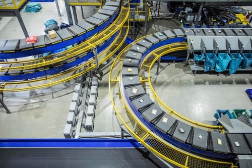 Cuộc đua rót tiền vào logistics cho thương mại điện tử