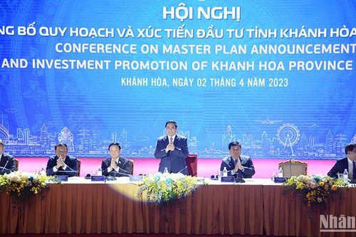 Đẩy mạnh đầu tư, xây dựng chiến lược kinh tế lâu dài, bền vững tại Khánh Hòa