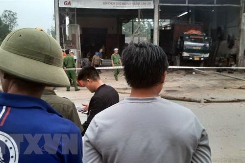 Nghệ An: Nổ lớn tại gara ôtô làm 1 người tử vong, 5 người bị thương