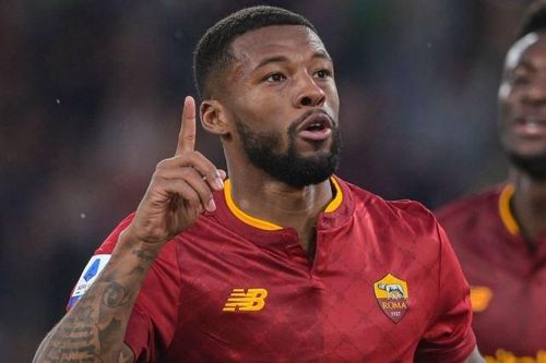 Wijnaldum tỏa sáng trong trận thắng 3-0 của Roma