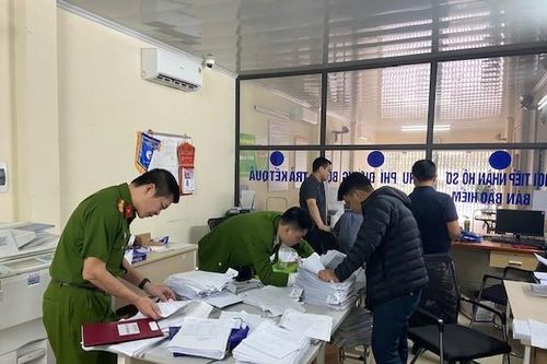 Giả mạo trong công tác, Giám đốc Trung tâm đăng kiểm 2932D bị khởi tố
