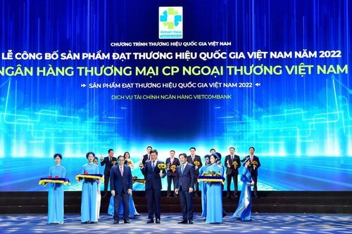 Vietcombank - xứng danh đơn vị Anh hùng