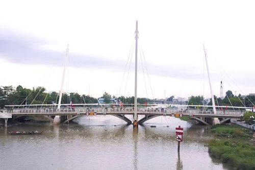 Ngưng huy động tập trung đông người trên cầu Nguyễn Thái Học để kiểm tra tải trọng