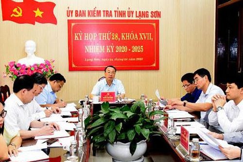 Phó giám đốc Sở VH-TT&DL Lạng Sơn bị đề nghị khai trừ Đảng