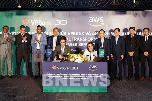 VPBank bắt tay Amazon Web Services nâng tầm trải nghiệm công nghệ ngân hàng số