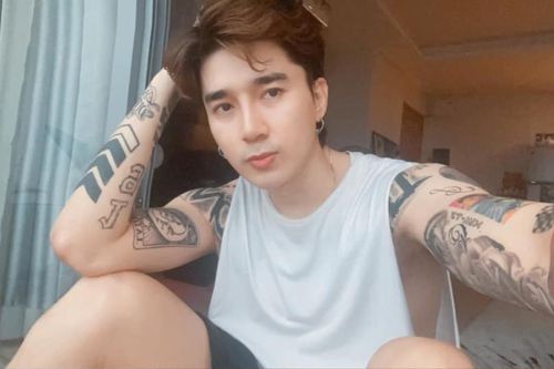 Bị gọi tên giữa tin đồn bị phốt, ca sĩ Chi Dân sẽ livestream làm rõ?