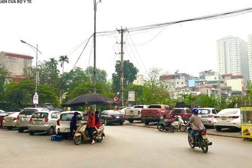 Khổ sở vì mua nhà chung cư không có chỗ để ô tô